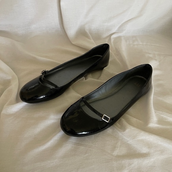 Black patent ballet flats - Picture 2 of 6